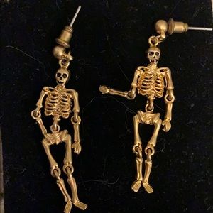 Gold dangling earrings